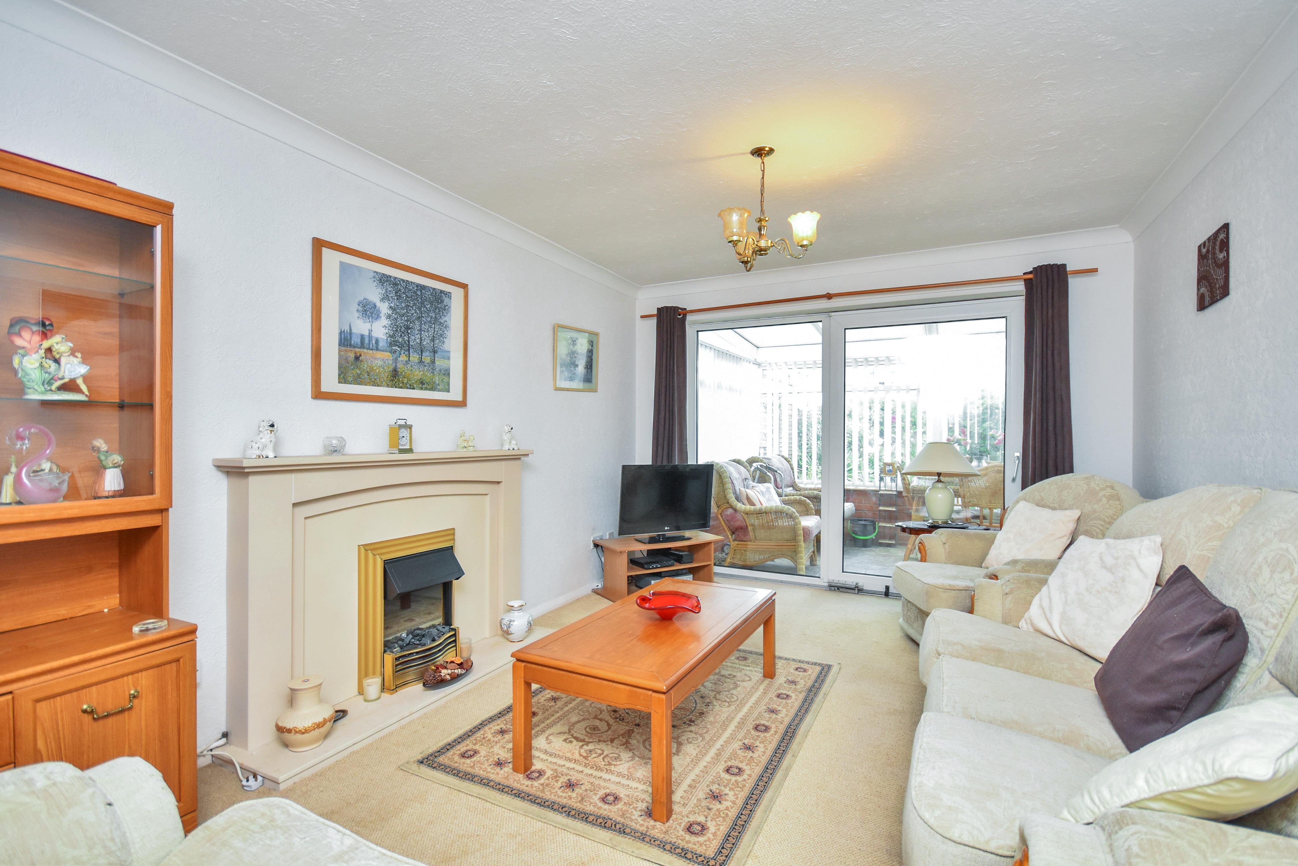 Viking Way, Corby Simpson West